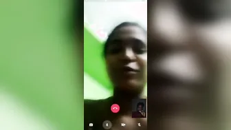 South Indian Wife Flashing Her Boobs To Lover On Video Call