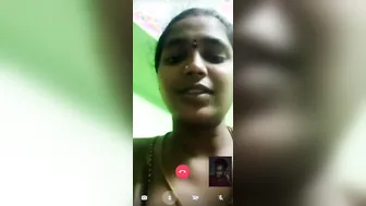 South Indian Wife Flashing Her Boobs To Lover On Video Call