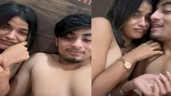 Shy Gf Showing Her Boobs During Romantic Mms That Went Viral