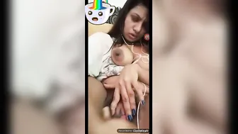 Horny GF Masturbating With Bottle Fucking Herself Deep