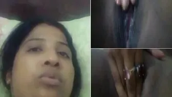 Unsatisfied Wife Spreading Legs And Fingering Tight Wet Pussy