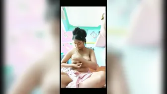 Desi Babe Oiling Up Naked Body Rubbing Pussy Getting Herself Off