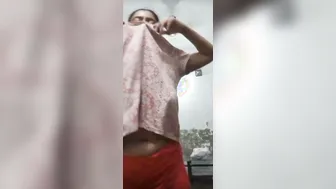 Bhabhi Flashing Her Big Tits Caught On Camera Going Viral