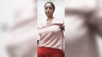 Bhabhi Flashing Her Big Tits Caught On Camera Going Viral