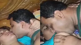 Married Wife Sucking And Licking Her Husband In Bedroom Session