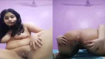 Desi GF Spreading Pussy And Ass Showing Everything