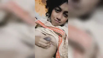 College Babe Flashing Her Perky Boobs In Viral Leaked Video