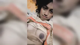 College Babe Flashing Her Perky Boobs In Viral Leaked Video