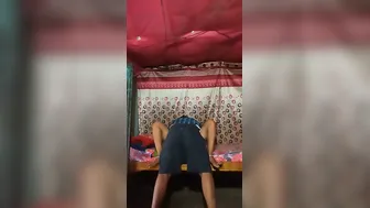 Desi Call Girl Riding Customer For Cash At His Place