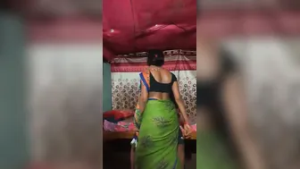Desi Call Girl Riding Customer For Cash At His Place