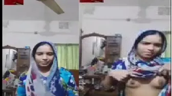 Bengali Babe Revealing Small Natural Tits On Naughty Video Call