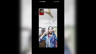 Bengali Babe Revealing Small Natural Tits On Naughty Video Call