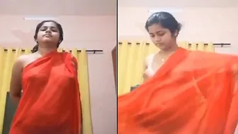 Camgirl Accidentally Flashing Her Tits During Live Streaming