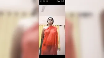 Camgirl Accidentally Flashing Her Tits During Live Streaming