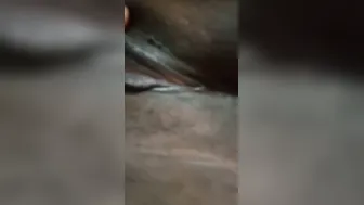 Horny Babe Fingering Her Wet Pussy While Showing Off Nude Body