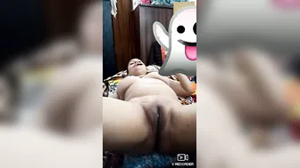 Unsatisfied Pakistani Wife Naked Begging On Video Call