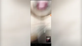Desi Girl Getting Naked And Showing Everything In Viral Clip