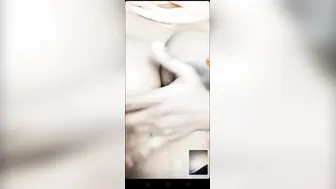 Desi Girl Getting Naked And Showing Everything In Viral Clip