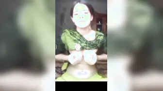 Horny GF Showing Off Bouncing Boobs In Leaked Mms Clip