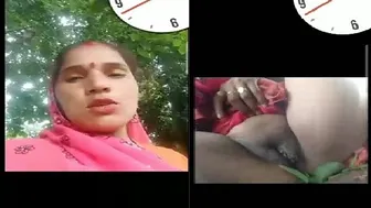 Horny Bhabhi Stripping Nude And Spreading Wet Pussy On Video