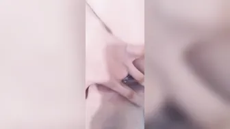 Beautiful Babe Fingering Wet Pussy For Whatsapp Leaked Video