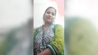 Punjabi GF Teasing With Her Huge Melons Going Fully Nude