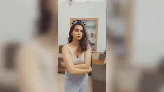 Mumbai Babe Unhooking Her Bra Revealing Her Perfect Boobs Slowly