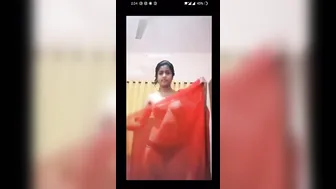 Desi GF Flashing Her Round Tits During Late Night Cam Show