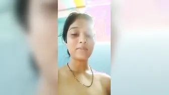 Tall Village Beauty Walking Around Naked Showing Everything
