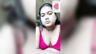 Horny Babe Flashing Pink Bra And Boobs On Video Call For Me
