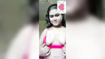 Horny Babe Flashing Pink Bra And Boobs On Video Call For Me