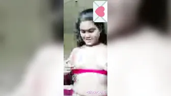 Horny Babe Flashing Pink Bra And Boobs On Video Call For Me