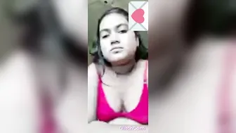 Horny Babe Flashing Pink Bra And Boobs On Video Call For Me