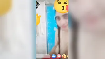 Desi Girl Bathing Naked During Live Video Call Showing It All