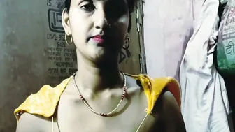 Married Bhabhi Playing With Her Huge Natural Tits At Home