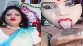 Indian Slut Fingering Her Pussy During Late Night Video Chat