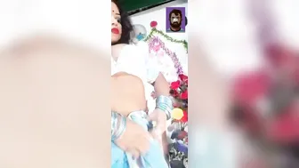 Indian Slut Fingering Her Pussy During Late Night Video Chat