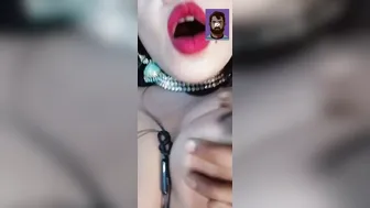 Indian Slut Fingering Her Pussy During Late Night Video Chat