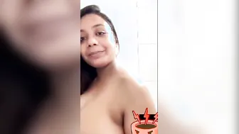 Gorgeous Babe Exposing Her Big Natural Tits For Lucky Viewer