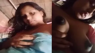 Village Bhabhi Exposing Big Nipples Teasing Me Amateur Viral Mms