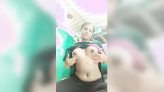 Village Babe Letting Boyfriend Grope Her Round Boobs Topless
