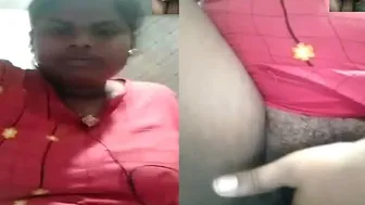Chubby Indian Babe Pissing And Fingering Herself In Bathroom