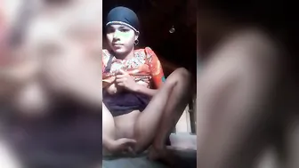 Teen GF Fingering Pussy While Showing Off For Boyfriend