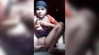 Teen GF Fingering Pussy While Showing Off For Boyfriend