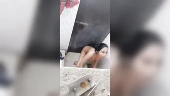 Neighbor Bhabhi Caught Bathing Nude In Hidden Camera Recording