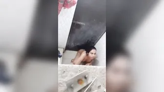 Neighbor Bhabhi Caught Bathing Nude In Hidden Camera Recording