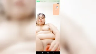 Chubby Married Aunty Using Household Brush To Pleasure Herself