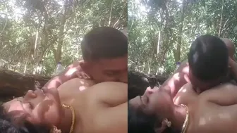 Tamil Aunty Getting Pounded Hard In The Wilderness By Lover