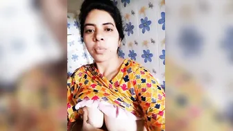 Unsatisfied Bhabhi From Village Flaunting Her Big Tits Online