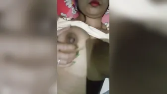 Assamese GF Showing Off Her Naked Curves In Selfie Vid